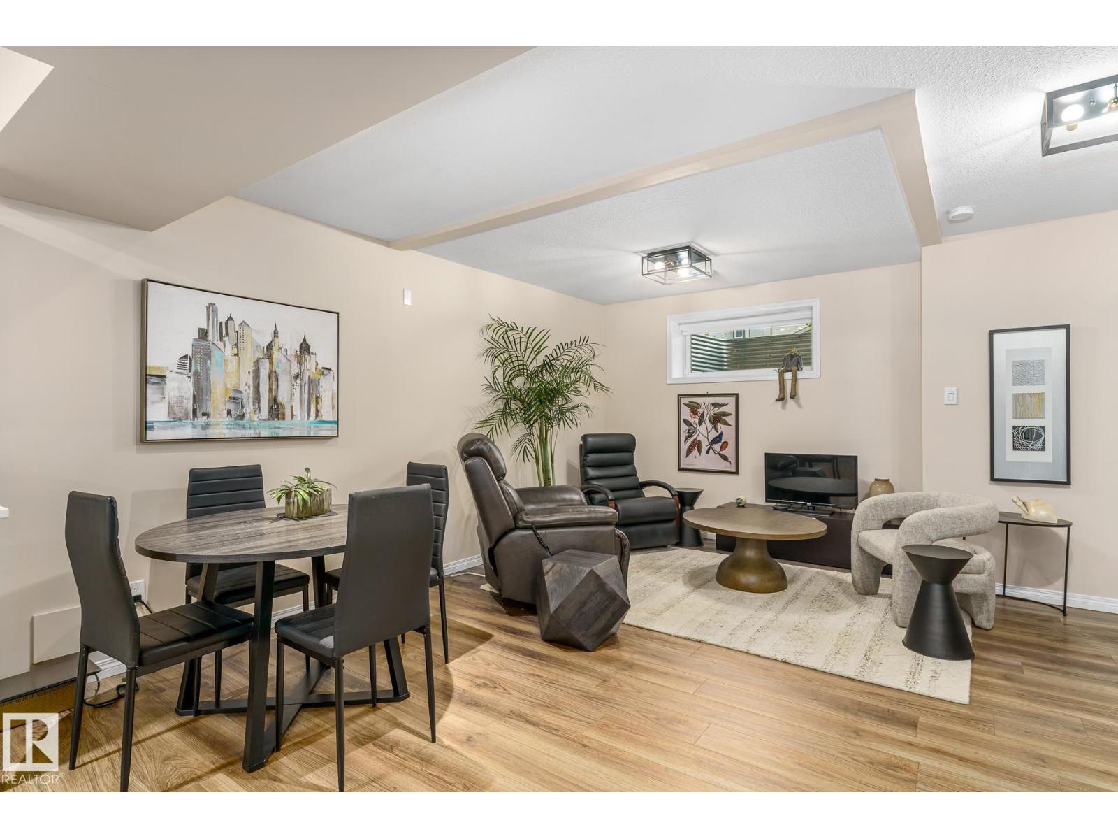 Photo 32 of 2140 51 St Sw, Edmonton AB