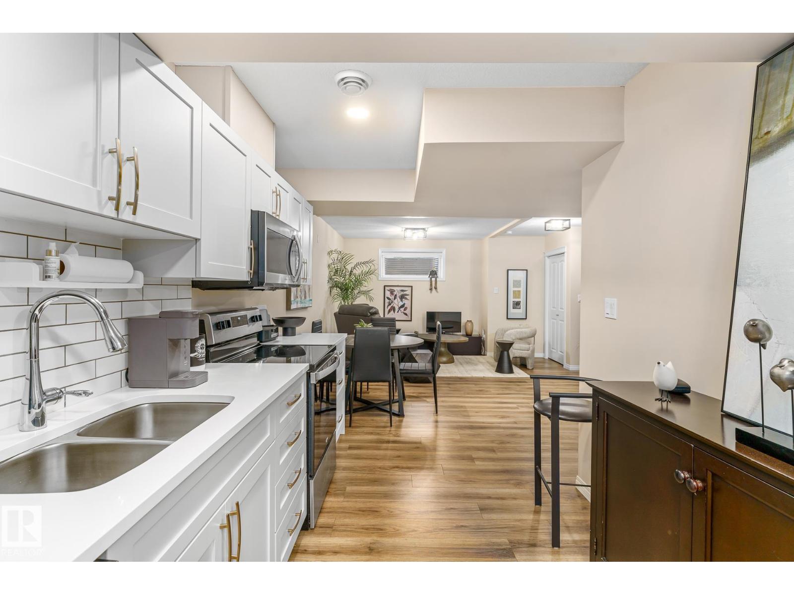 Photo 34 of 2140 51 St Sw, Edmonton AB