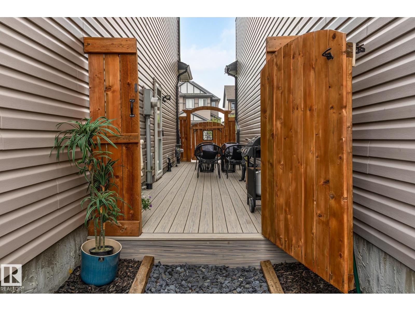 Photo 40 of 2140 51 St Sw, Edmonton AB