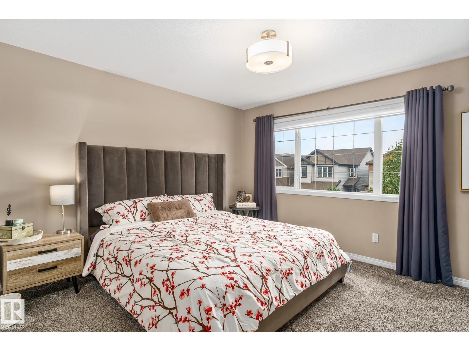 Photo 17 of 2140 51 St Sw, Edmonton AB