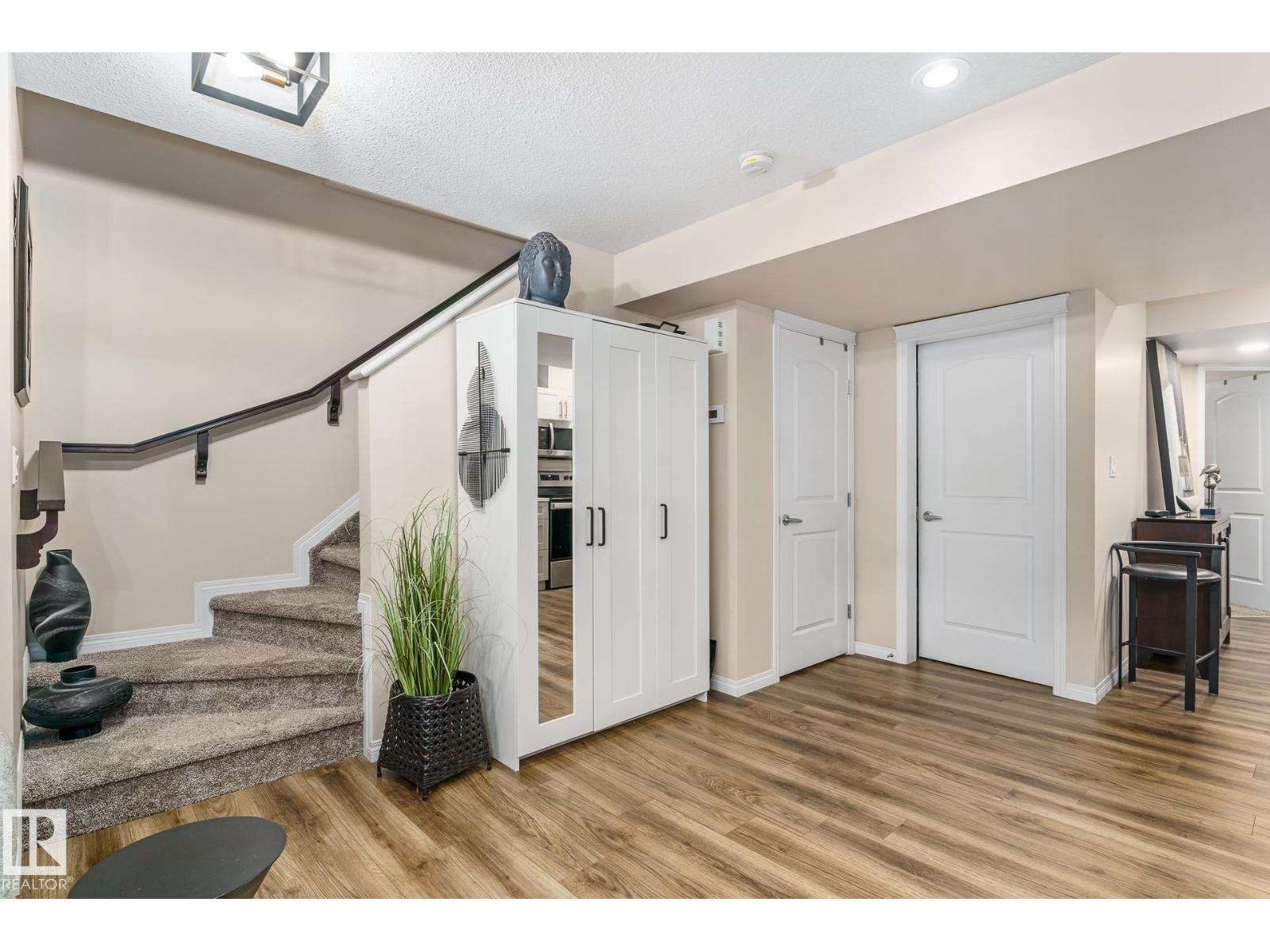 Photo 30 of 2140 51 St Sw, Edmonton AB