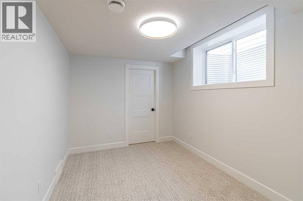 Photo 28 of 1940 50 Avenue Sw, Calgary AB