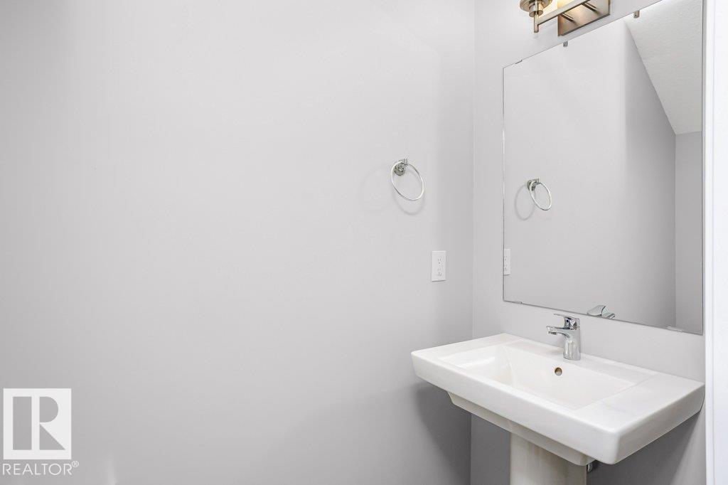 Photo 23 of 58 320 Secord Bv Nw, Edmonton AB
