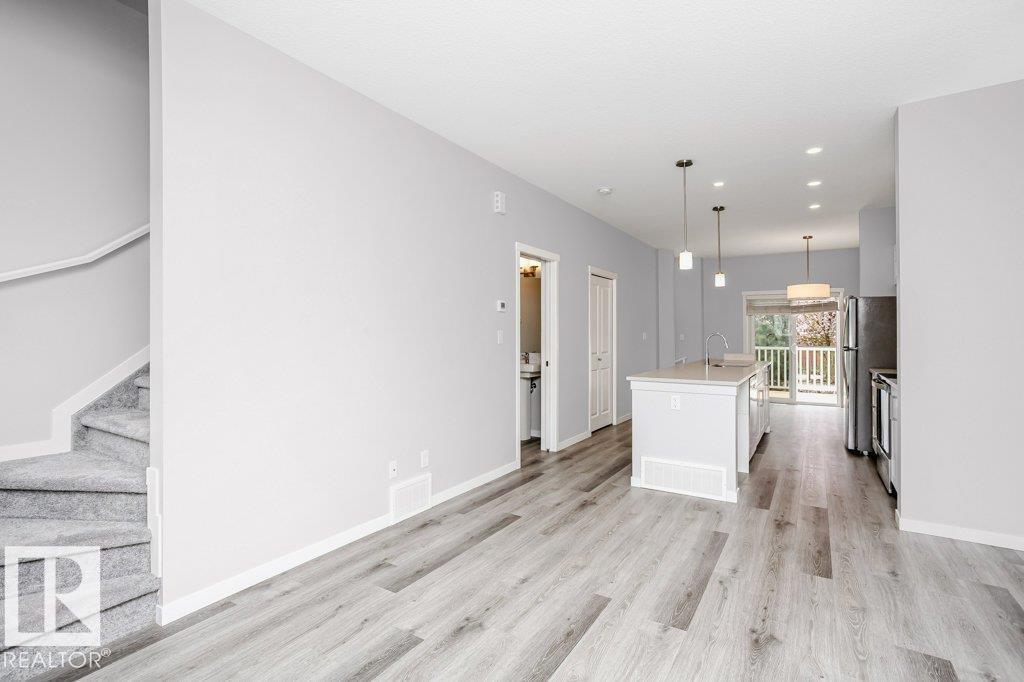 Photo 21 of 58 320 Secord Bv Nw, Edmonton AB
