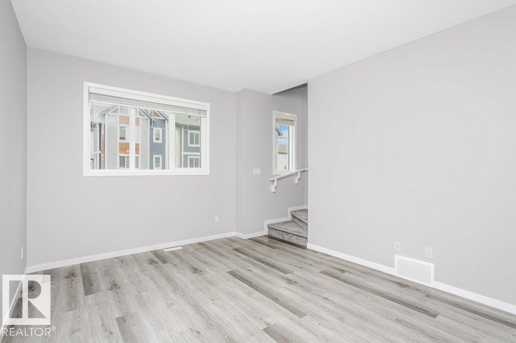 Photo 19 of 58 320 Secord Bv Nw, Edmonton AB