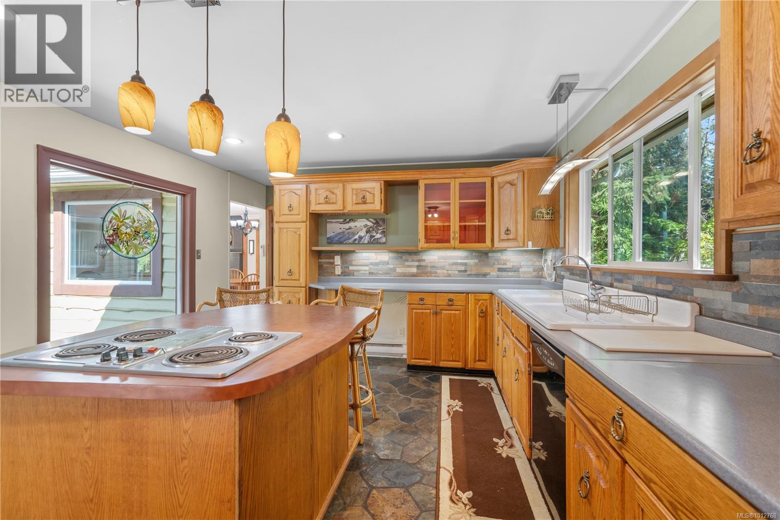 451 Berry Point Rd, Gabriola Island