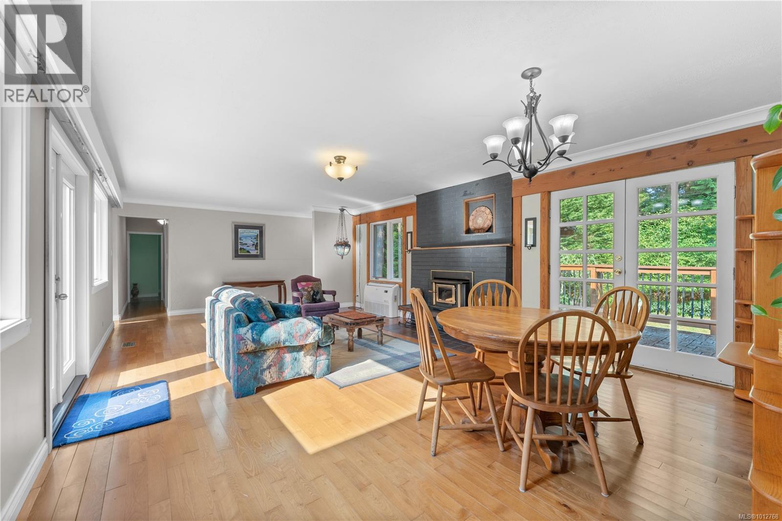 451 Berry Point Rd, Gabriola Island