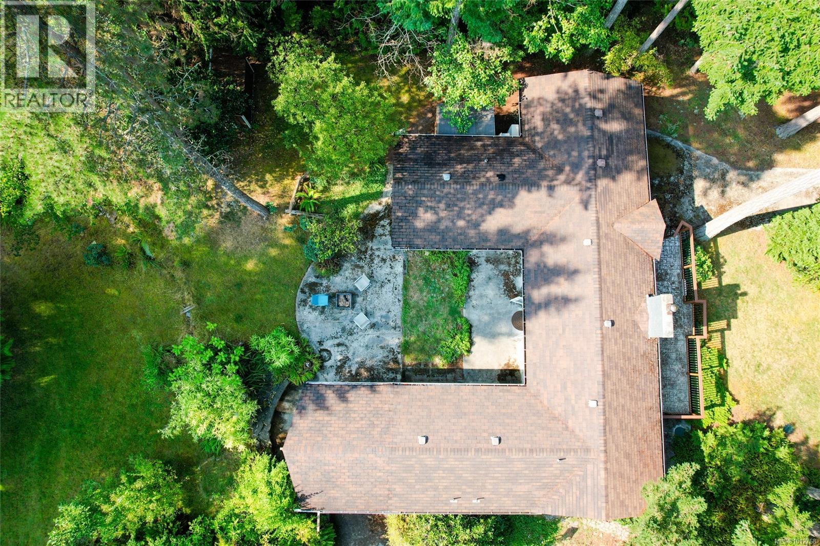 451 Berry Point Rd, Gabriola Island
