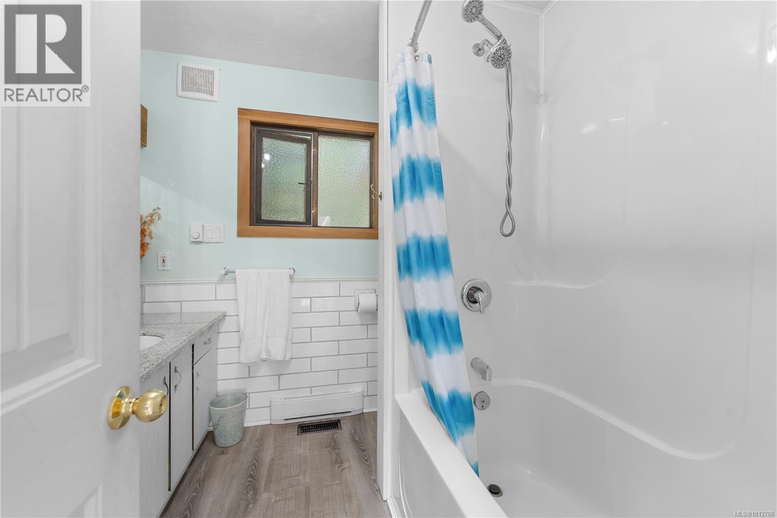 451 Berry Point Rd, Gabriola Island