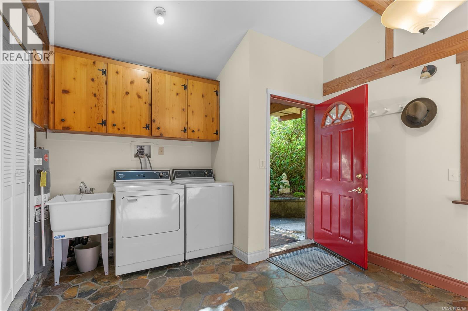 451 Berry Point Rd, Gabriola Island
