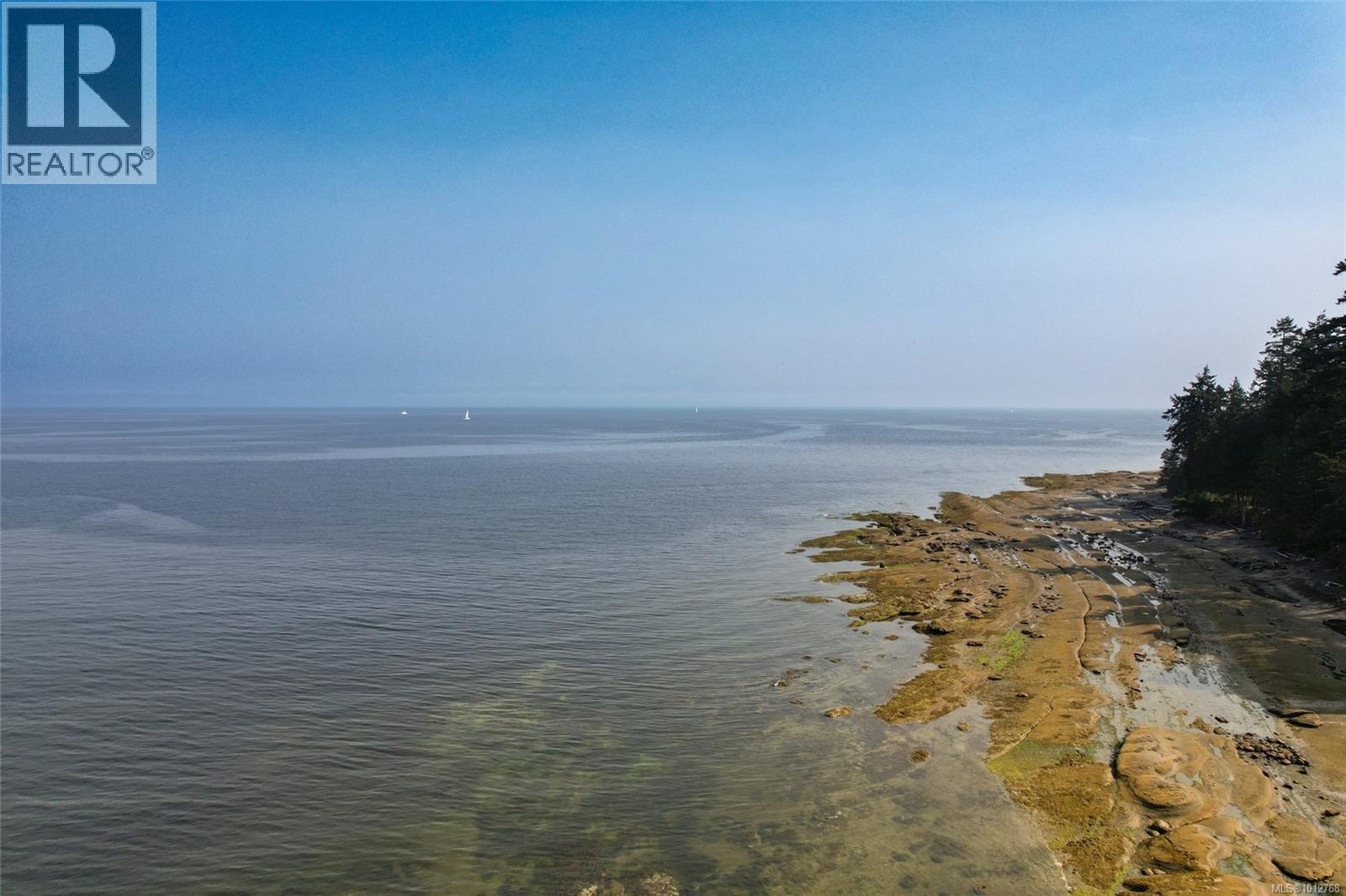 451 Berry Point Rd, Gabriola Island