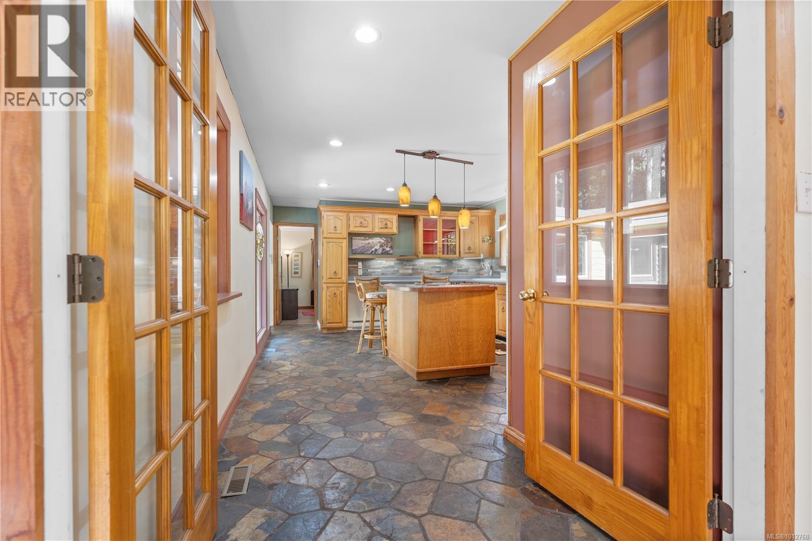 451 Berry Point Rd, Gabriola Island