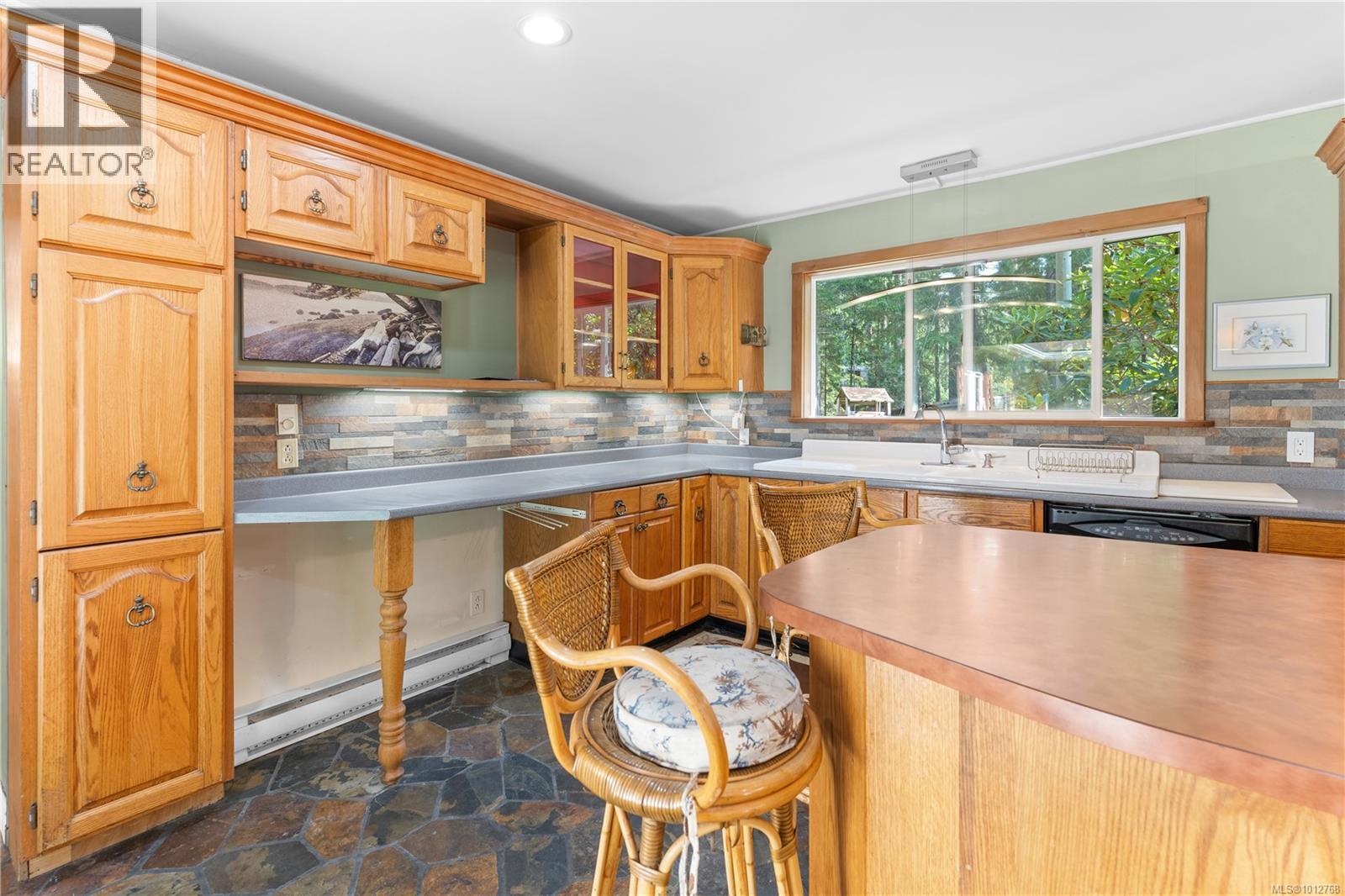 451 Berry Point Rd, Gabriola Island