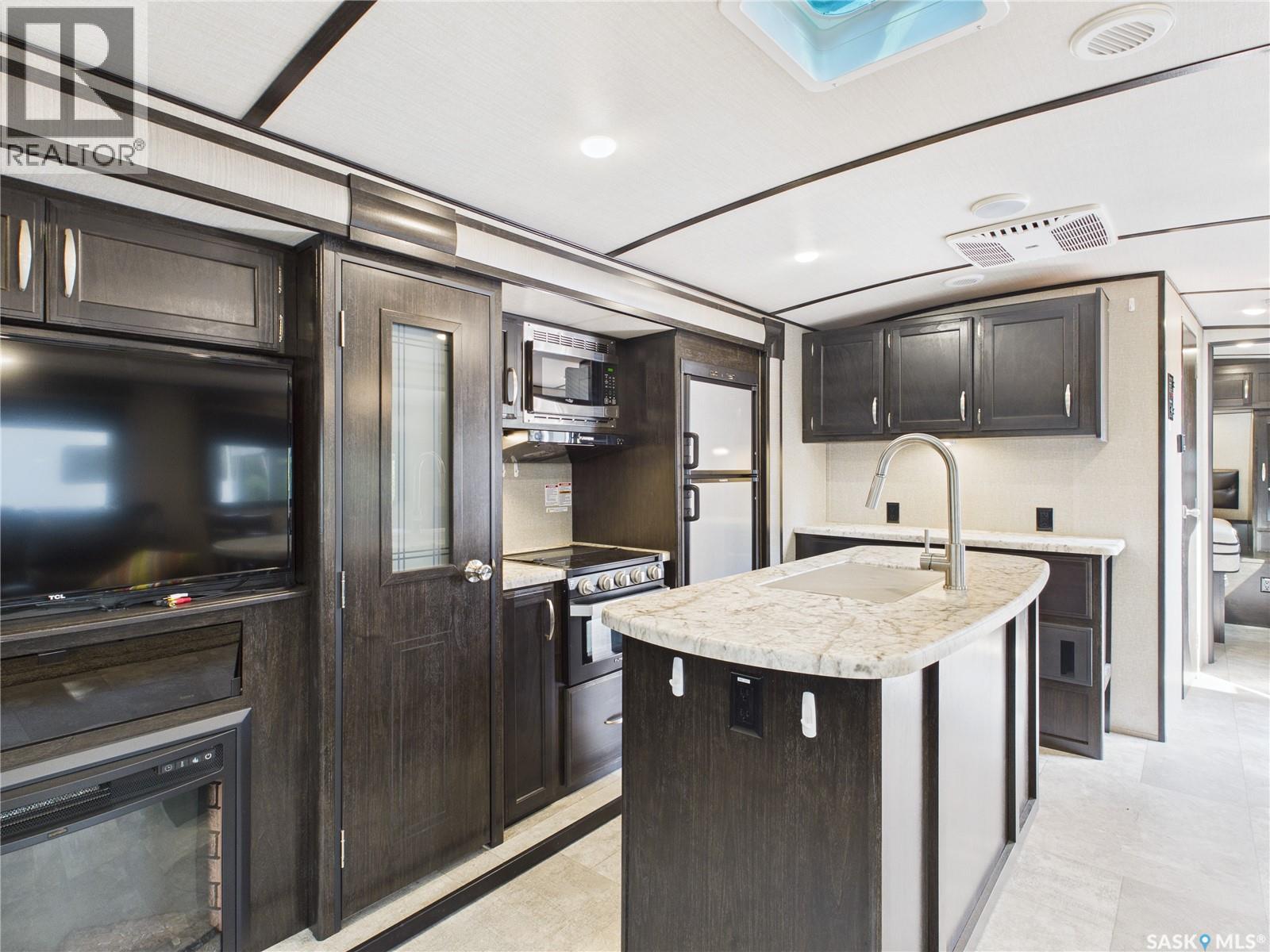 Photo 7 of 408 Owl Street, Candle Lake SK