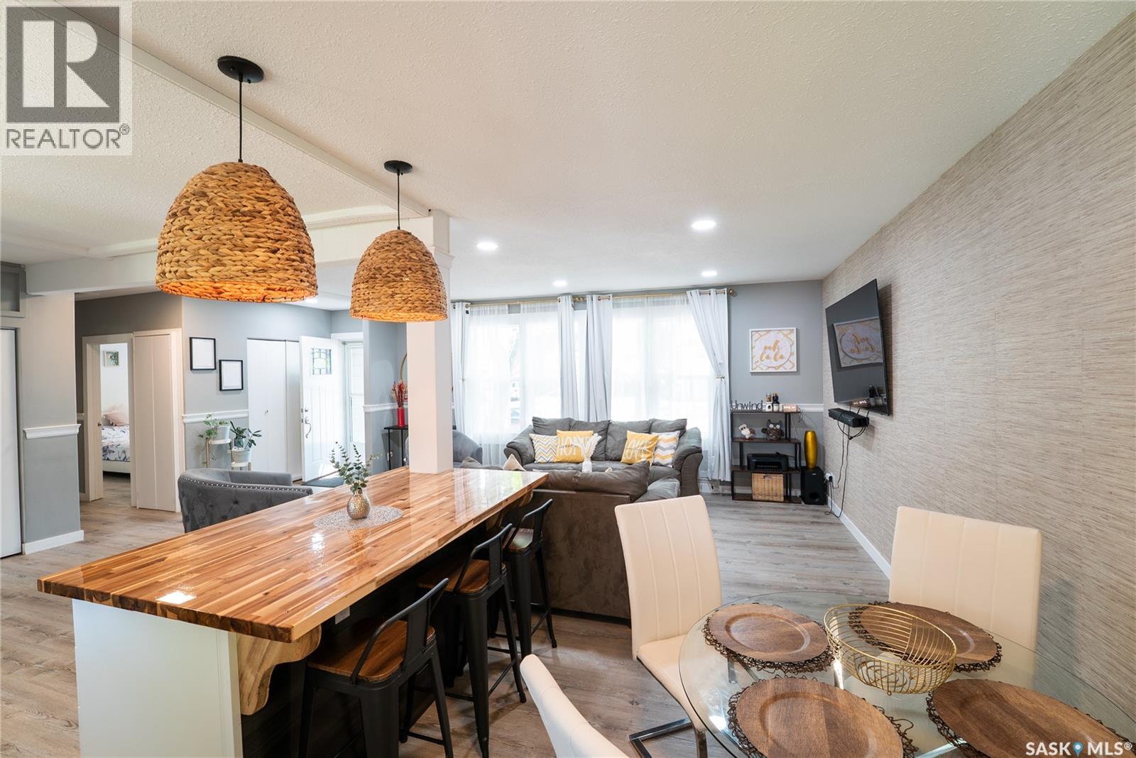 Photo 11 of 441 Q Avenue N, Saskatoon SK