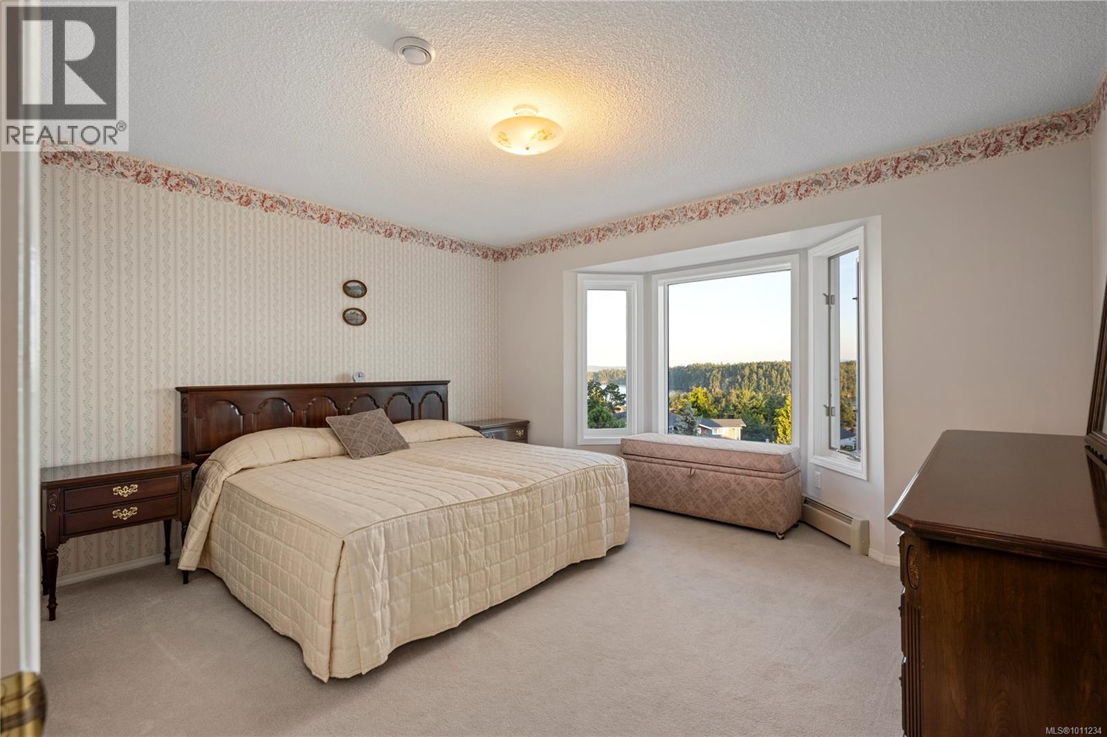 Photo 48 of 3303 Wavecrest Dr, Nanaimo BC