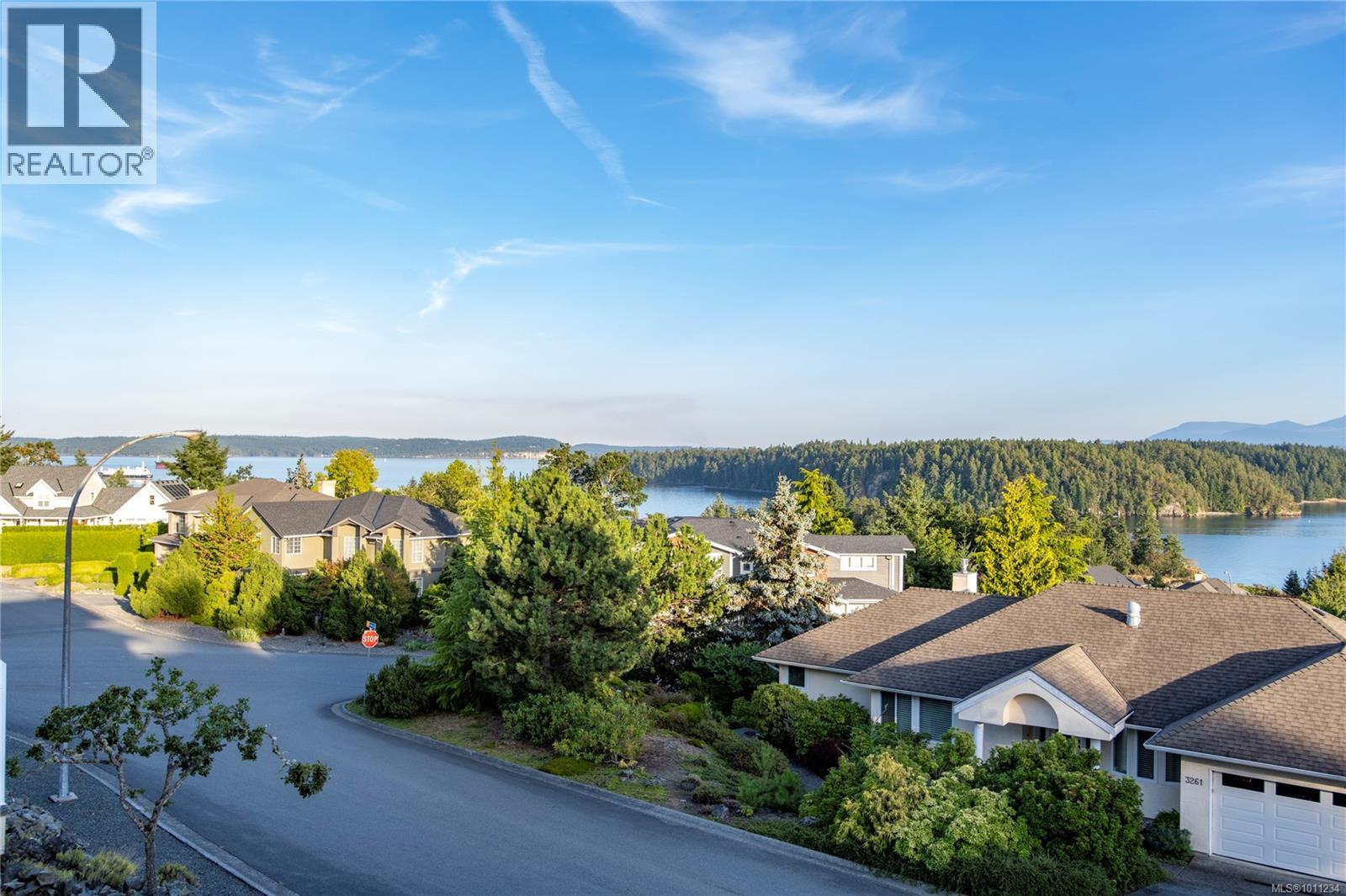 Photo 69 of 3303 Wavecrest Dr, Nanaimo BC