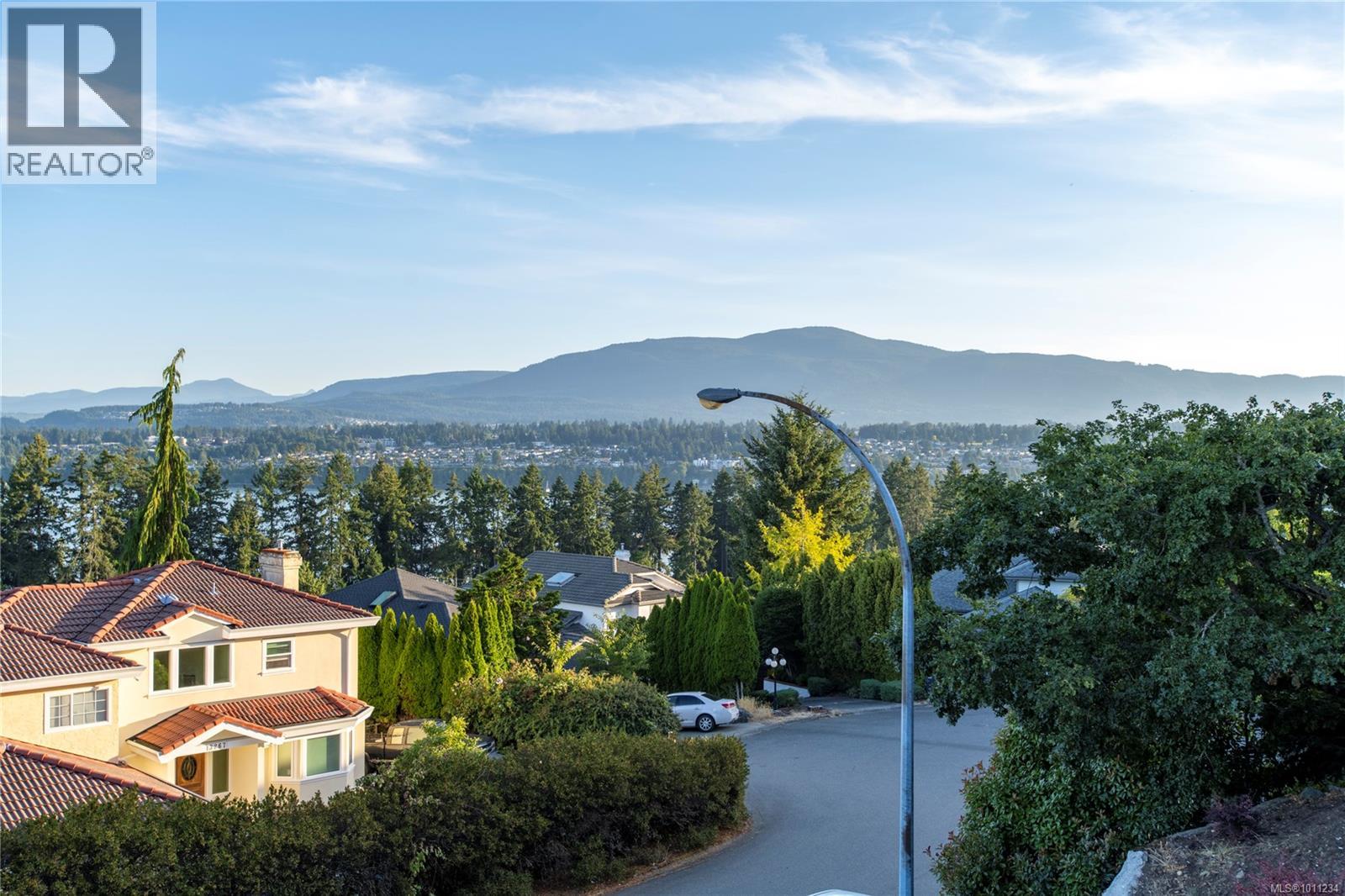 Photo 70 of 3303 Wavecrest Dr, Nanaimo BC