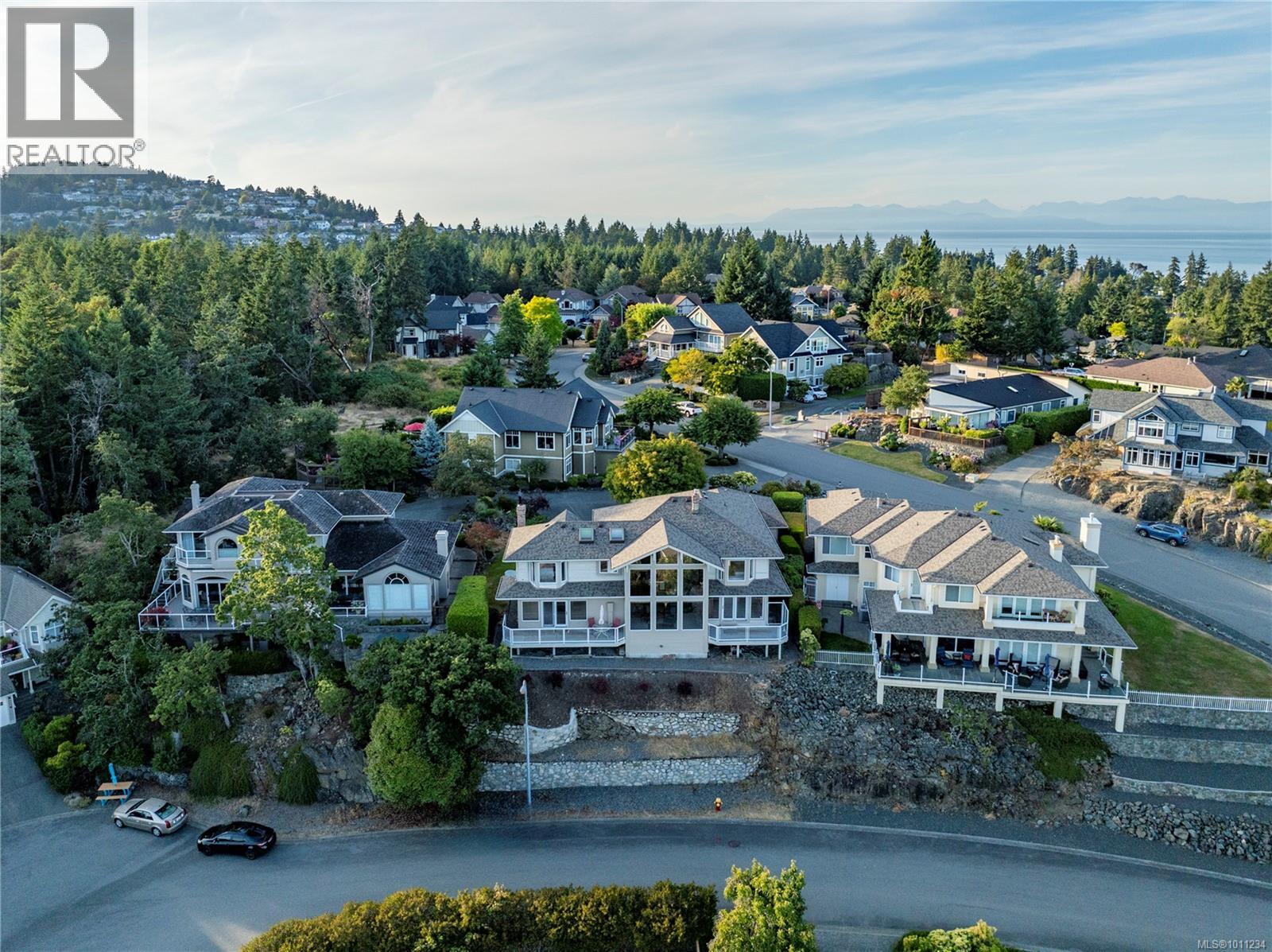 Photo 77 of 3303 Wavecrest Dr, Nanaimo BC