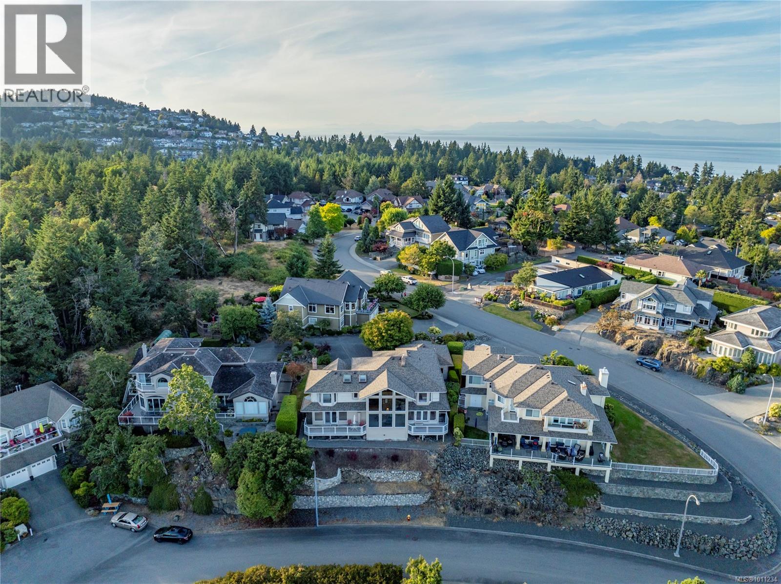 Photo 80 of 3303 Wavecrest Dr, Nanaimo BC