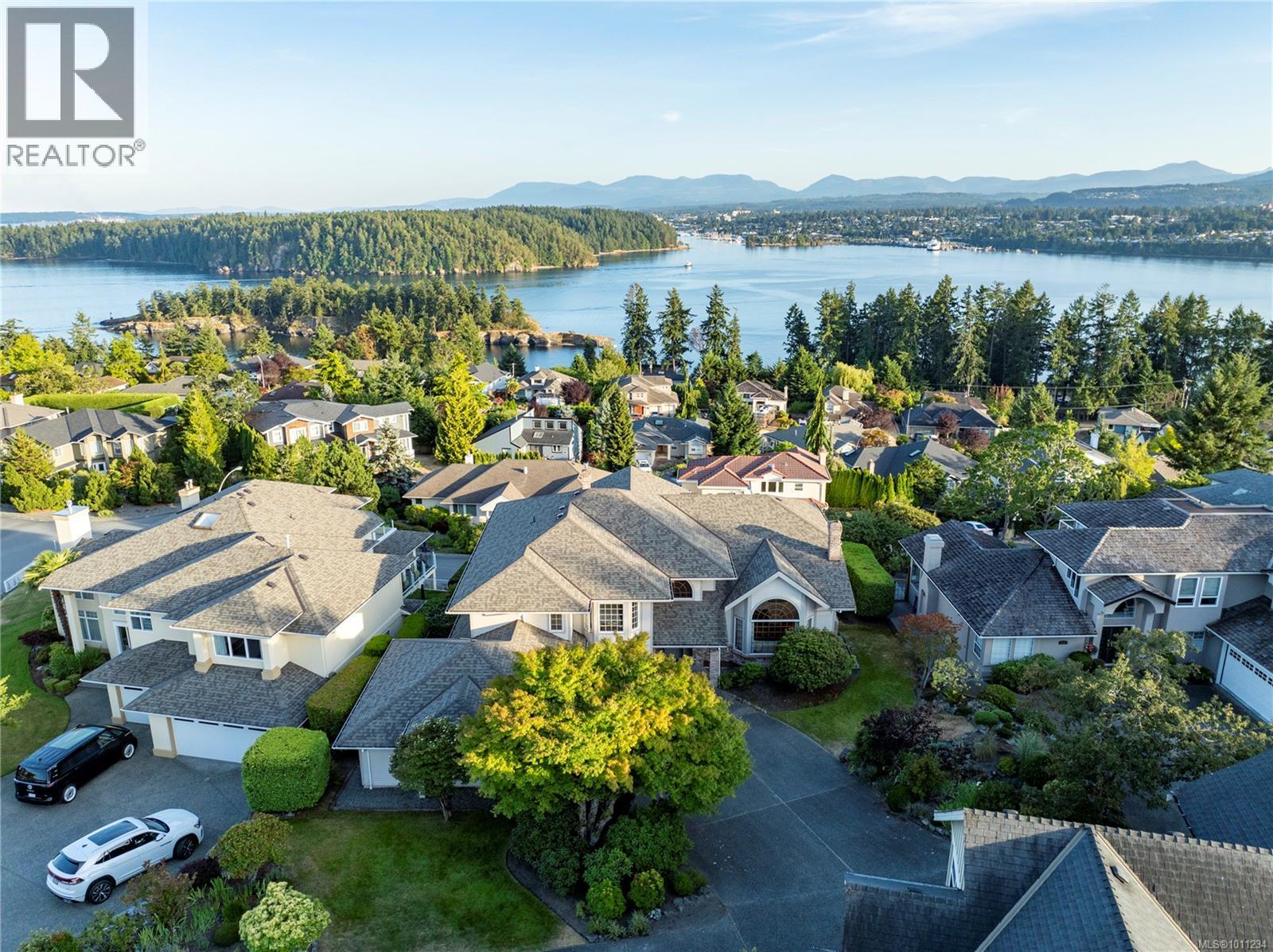 Photo 84 of 3303 Wavecrest Dr, Nanaimo BC