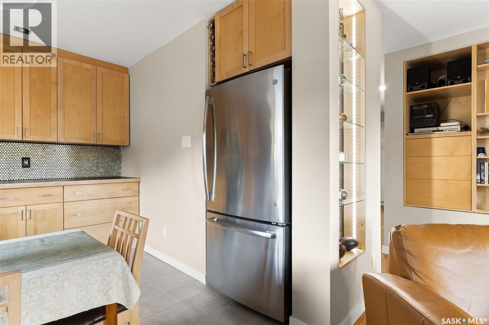 Photo 10 of 118 Langley Street, Regina SK