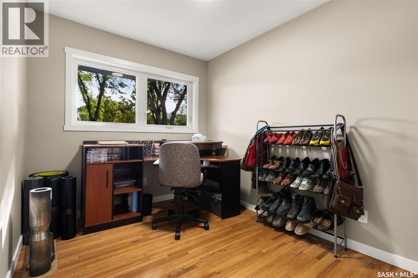 Photo 18 of 118 Langley Street, Regina SK