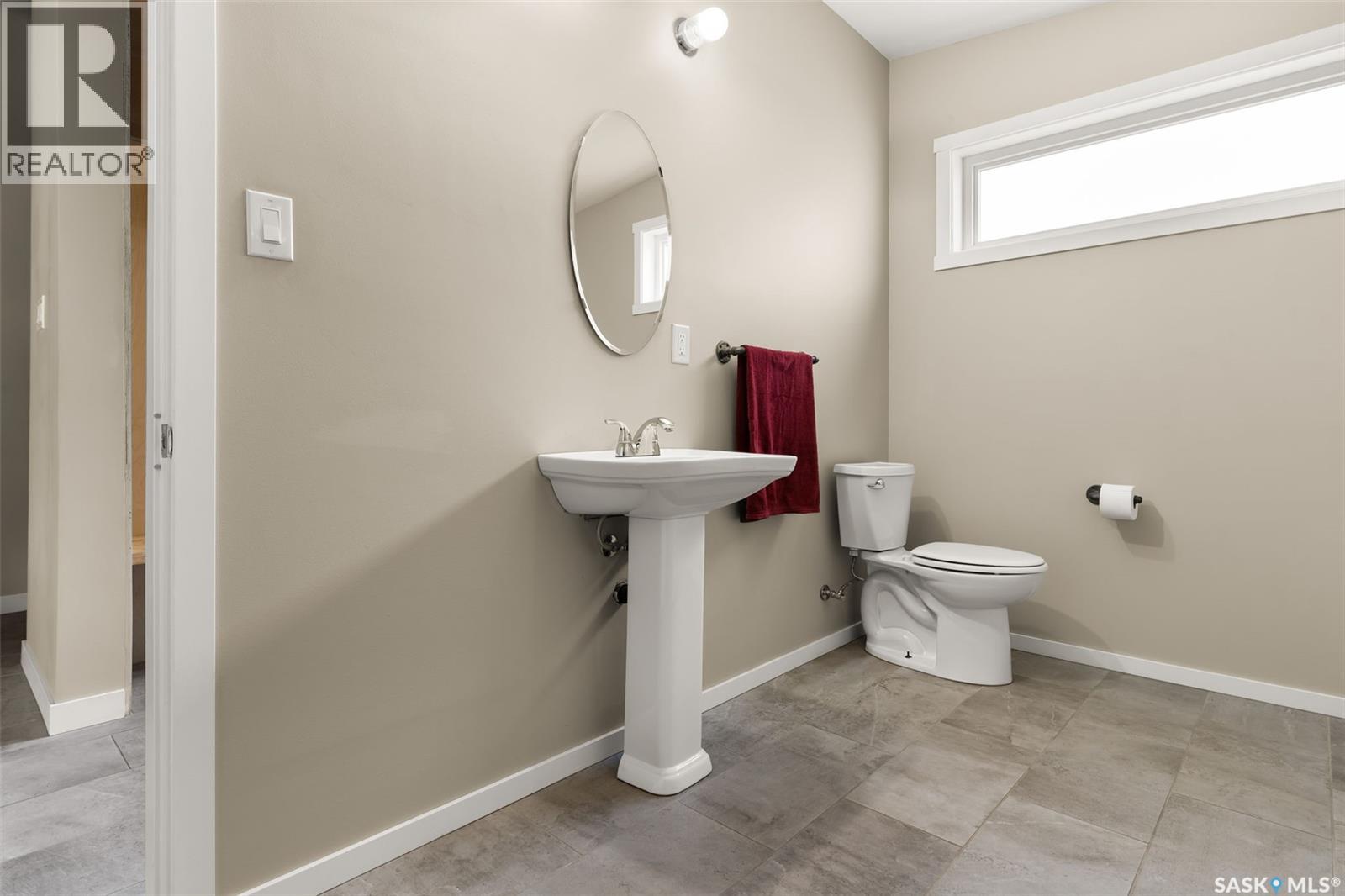 Photo 28 of 118 Langley Street, Regina SK