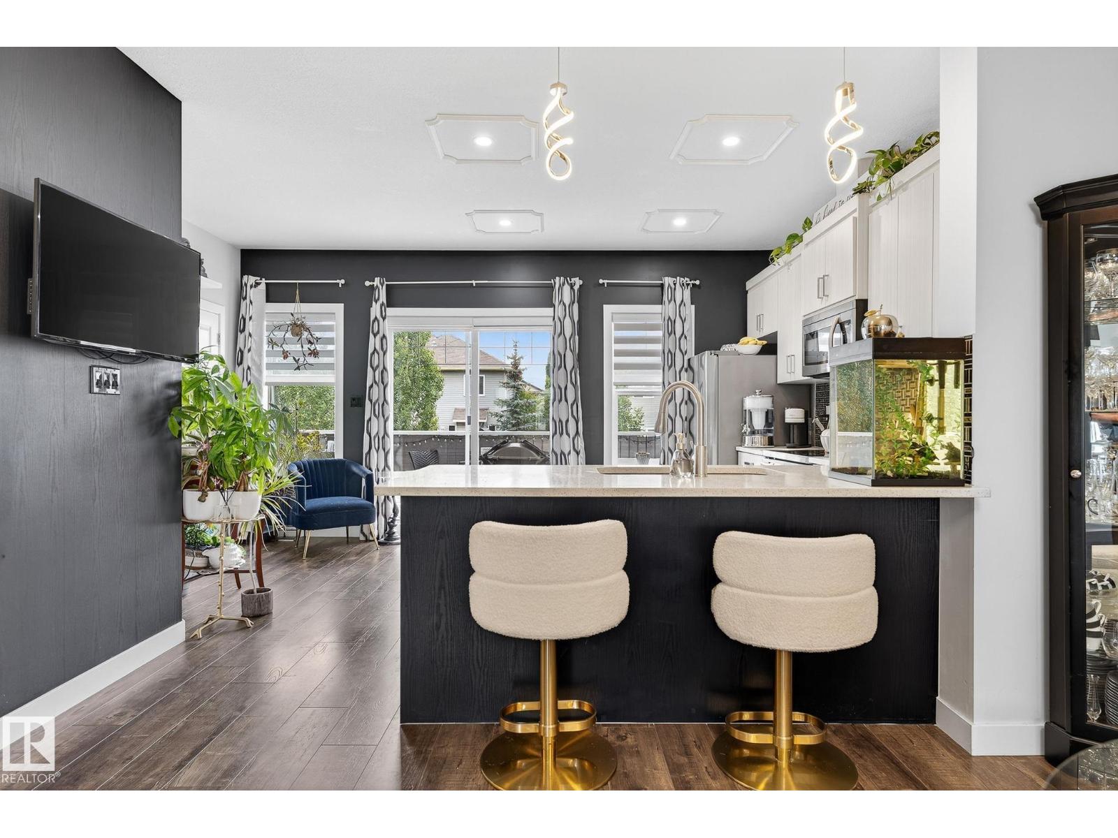 Photo 9 of 63 723 172 St Sw, Edmonton AB