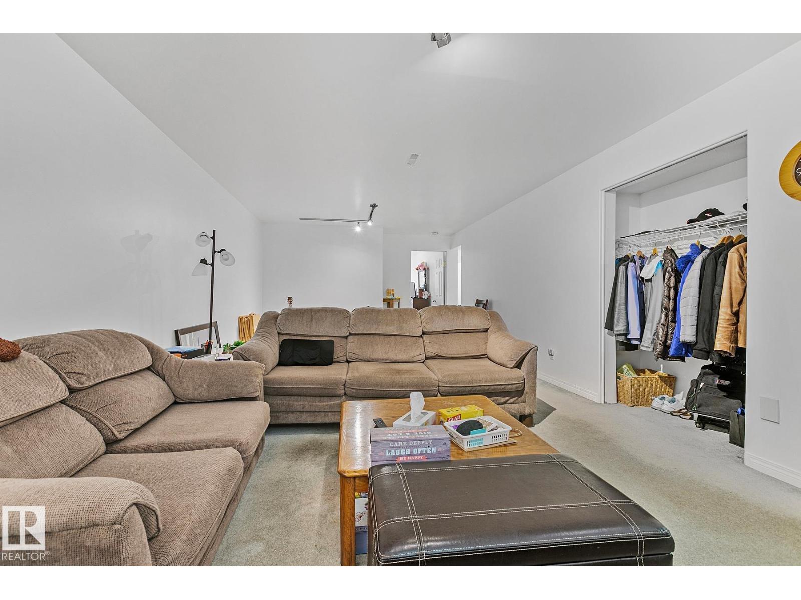 Photo 34 of 4412 107 Av Nw, Edmonton AB