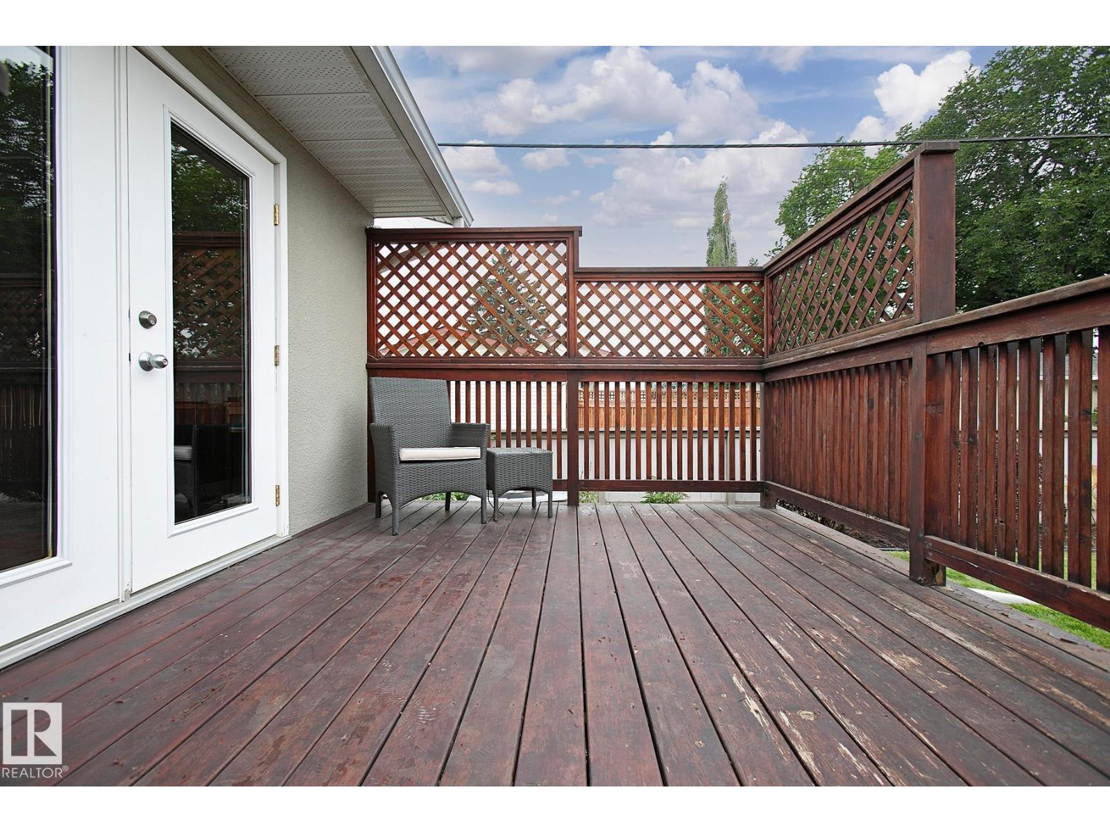 Photo 8 of 4412 107 Av Nw, Edmonton AB