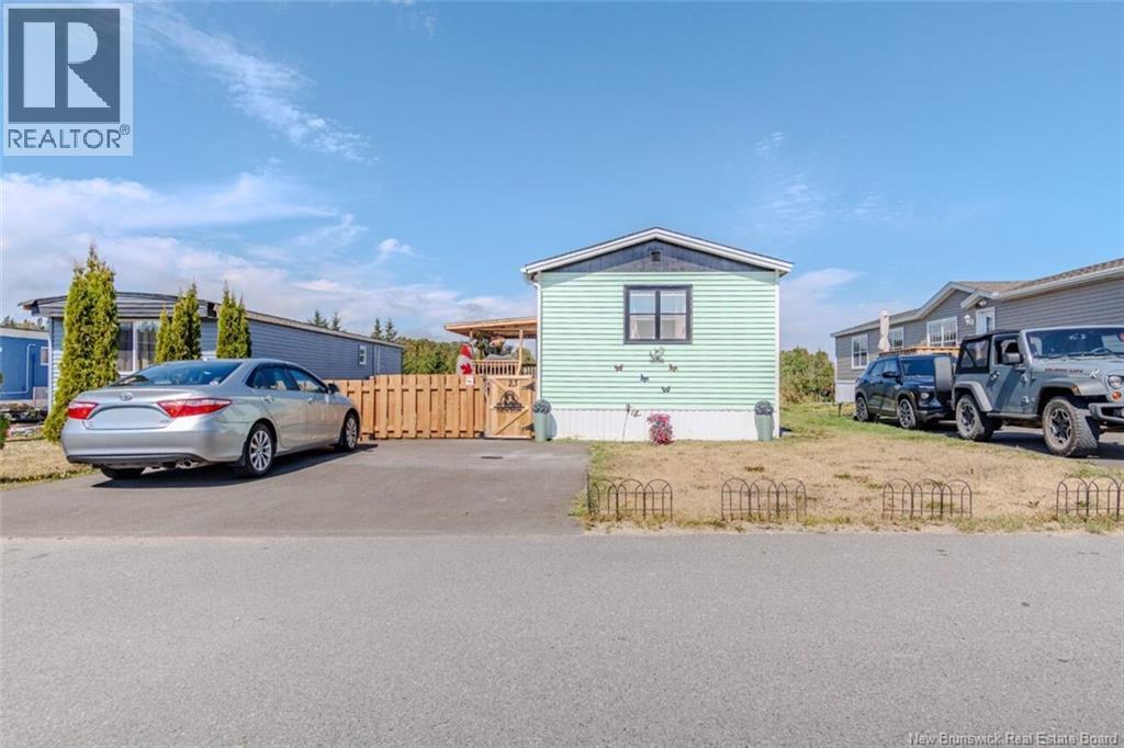 Photo 3 of 23 Susan Drive, Saint John NB