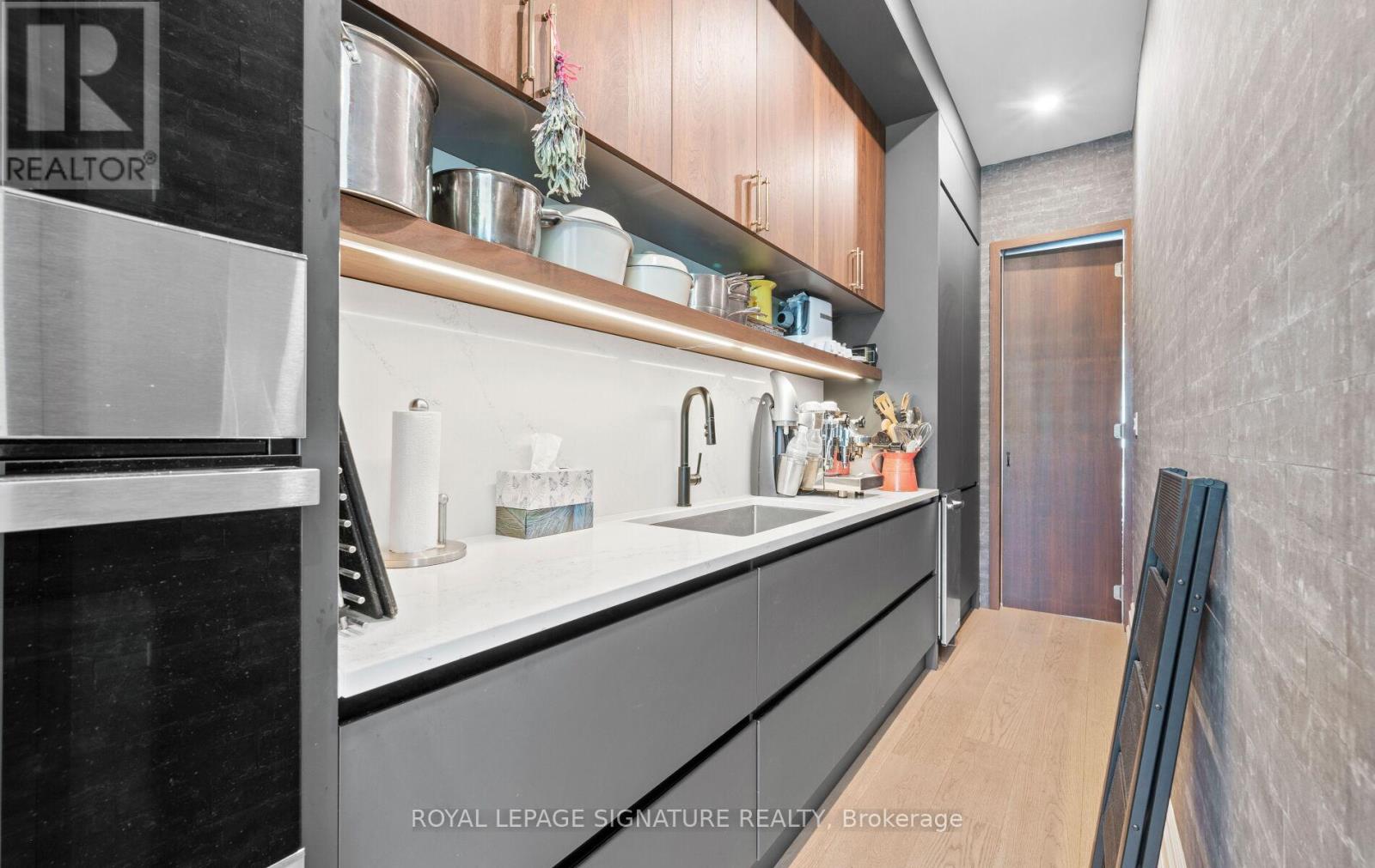 Photo 20 of 36 Wanita Road, Mississauga ON