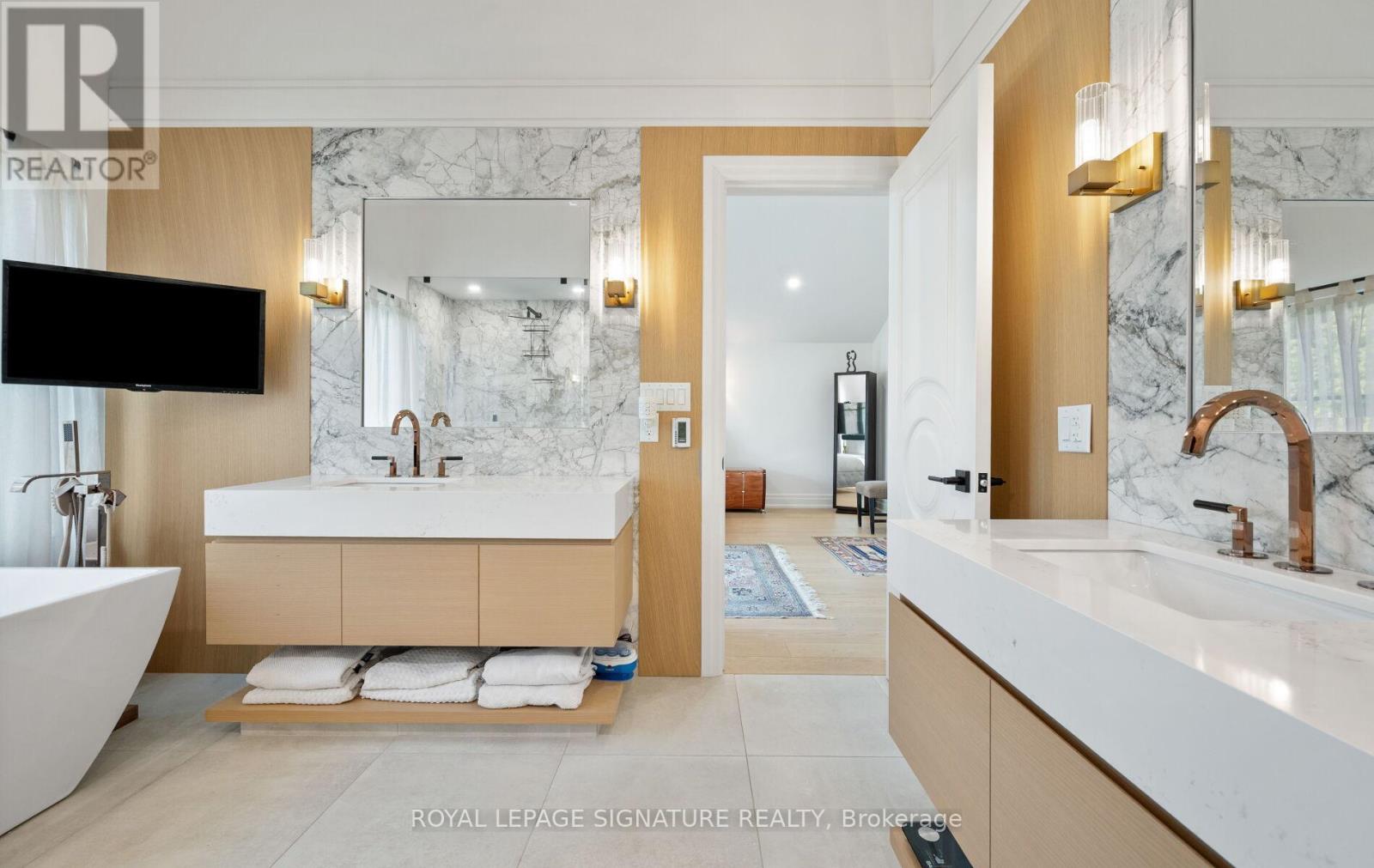 Photo 28 of 36 Wanita Road, Mississauga ON
