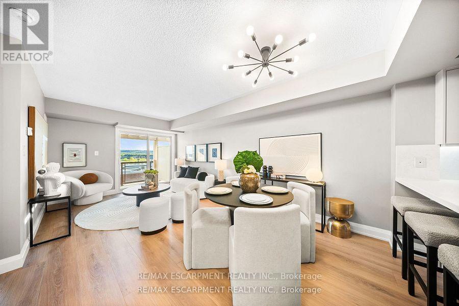 Photo 2 of 416 3070 Rotary Way, Burlington ON