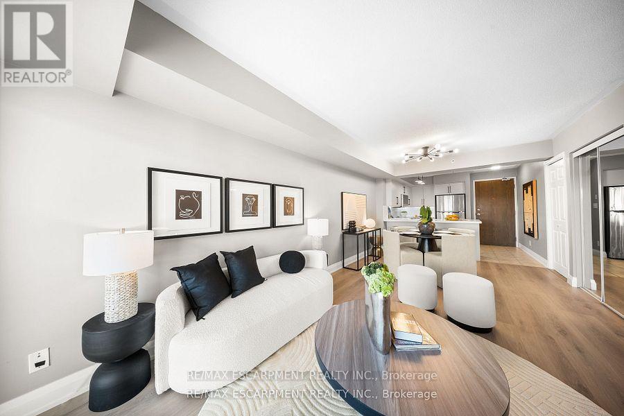 Photo 21 of 416 3070 Rotary Way, Burlington ON