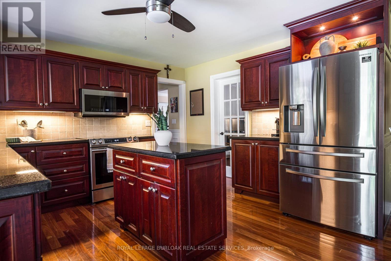 Photo 16 of 1577 Old Spar Court, Mississauga ON
