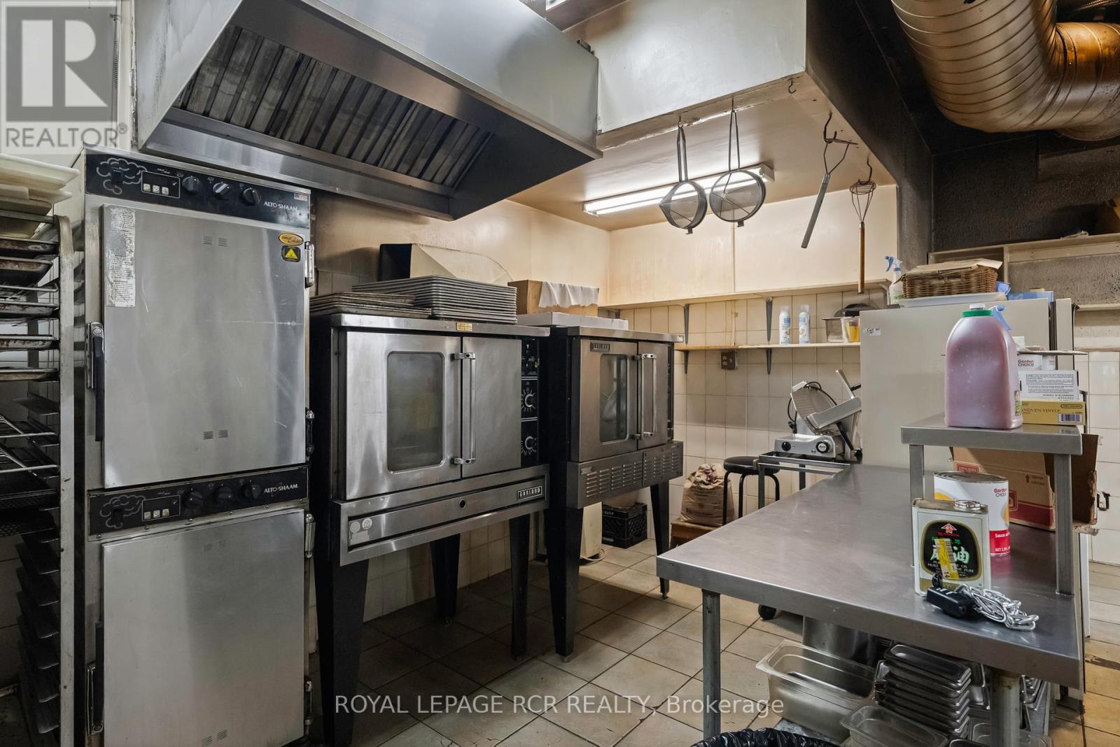 Photo 33 of 137 139 Broadway, Orangeville ON
