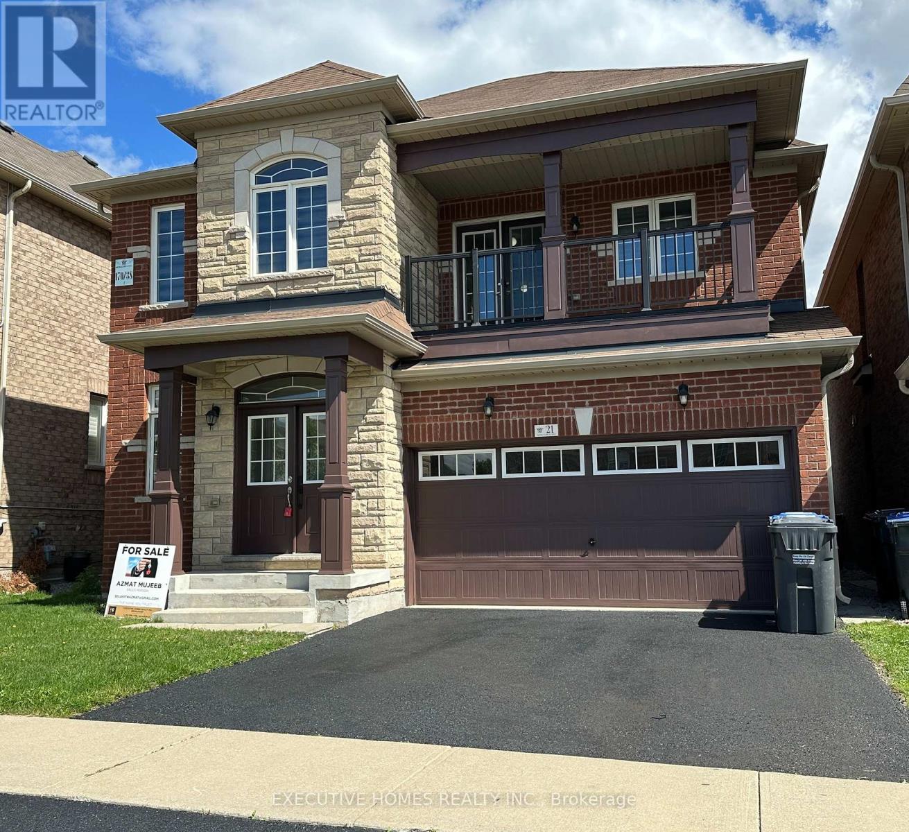 Photo 1 of 21 Elmcrest Drive, Brampton ON
