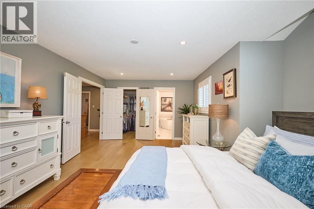 Photo 19 of 37 George Street, Grimsby ON
