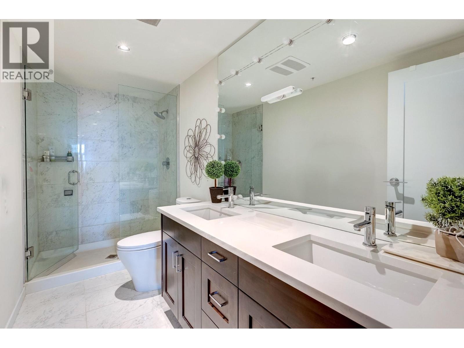 406 485 Groves Avenue, Kelowna