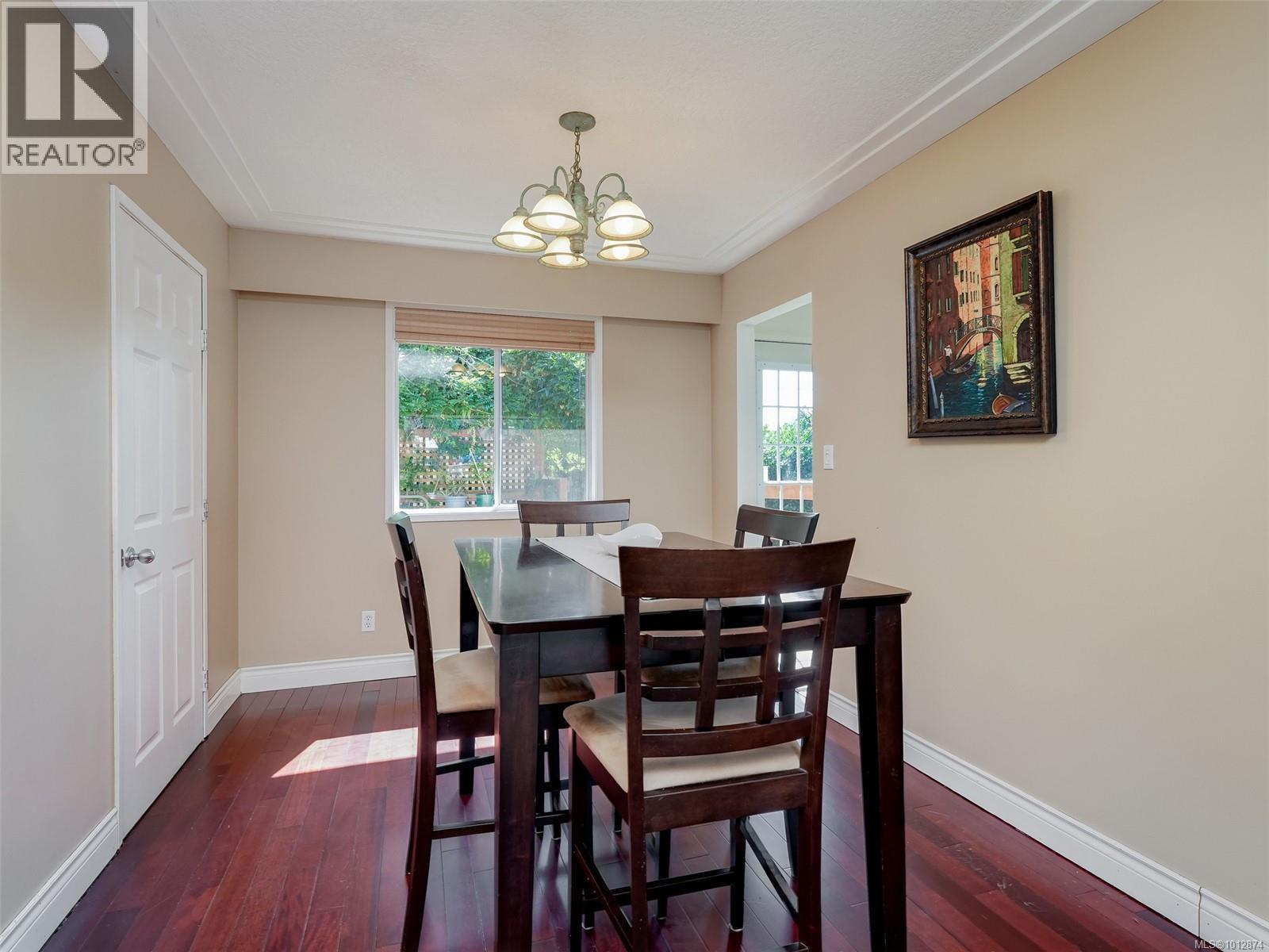 Photo 5 of 537 Fargo Pl, Colwood BC