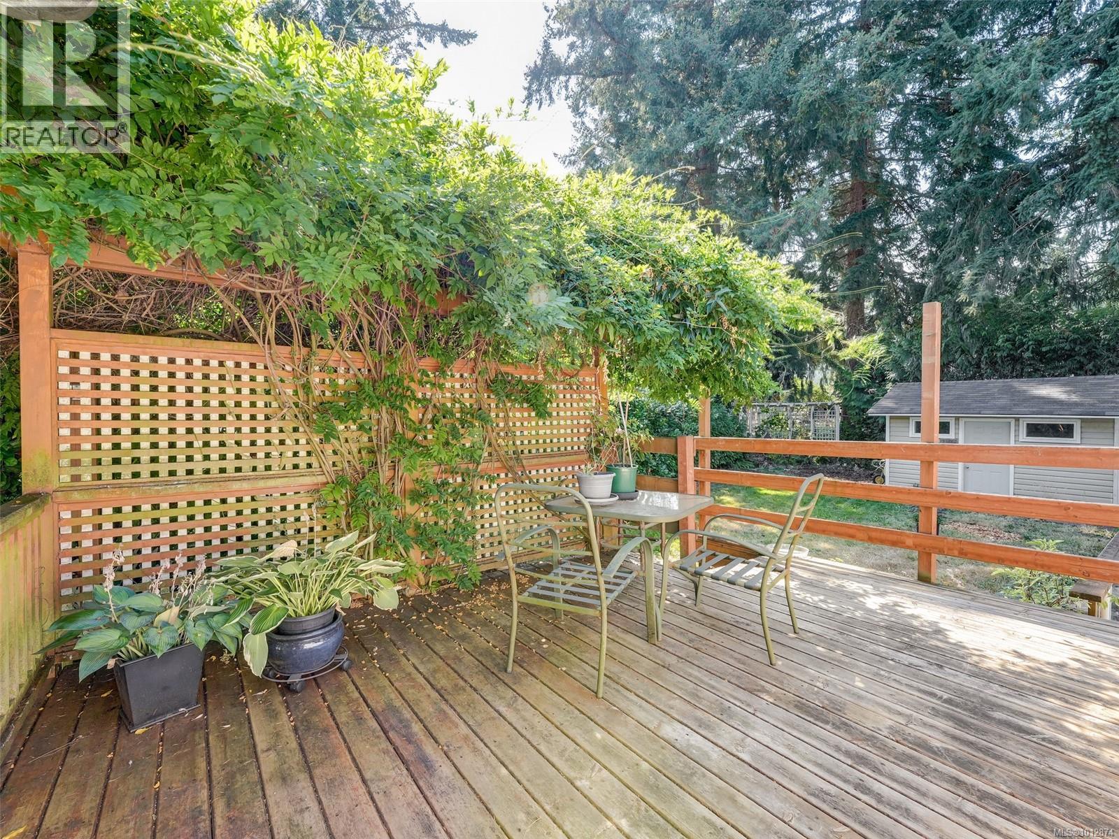 Photo 8 of 537 Fargo Pl, Colwood BC