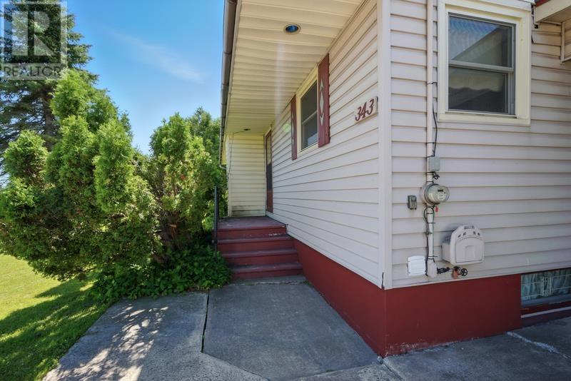 Photo 3 of 343 Rowell Ave, Sault Ste Marie ON