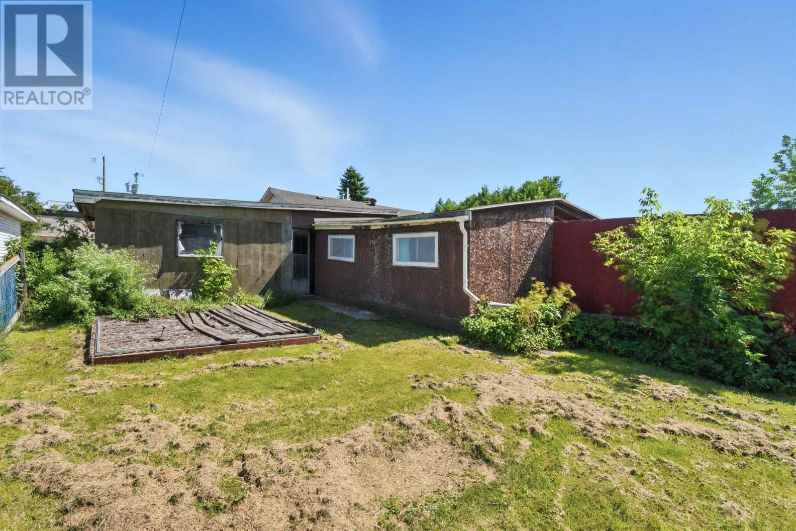 Photo 32 of 343 Rowell Ave, Sault Ste Marie ON