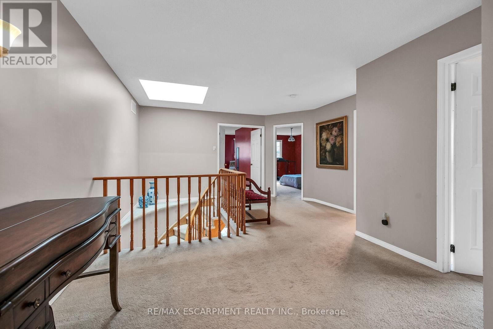 Photo 34 of 70 Golfview Crescent, Hamilton ON