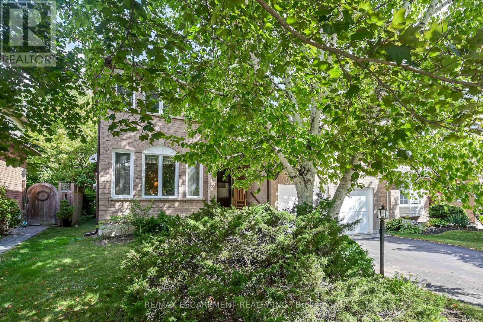 Photo 41 of 70 Golfview Crescent, Hamilton ON