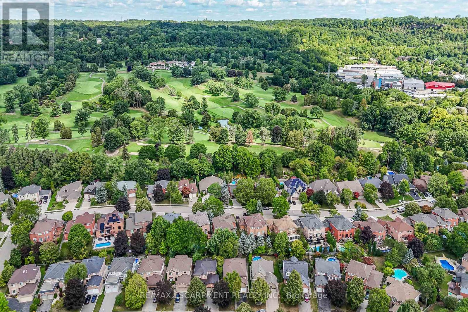 Photo 49 of 70 Golfview Crescent, Hamilton ON