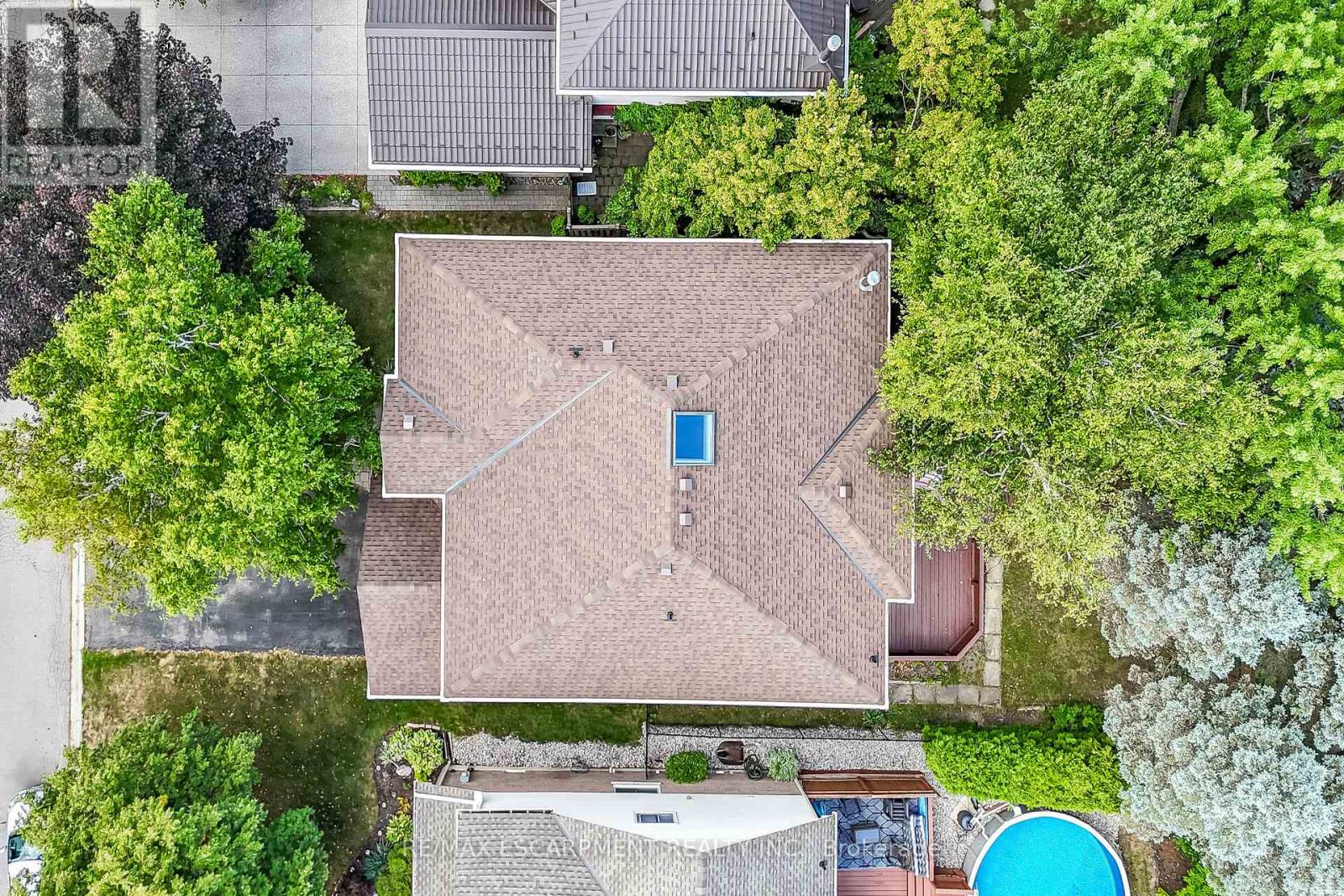 Photo 50 of 70 Golfview Crescent, Hamilton ON