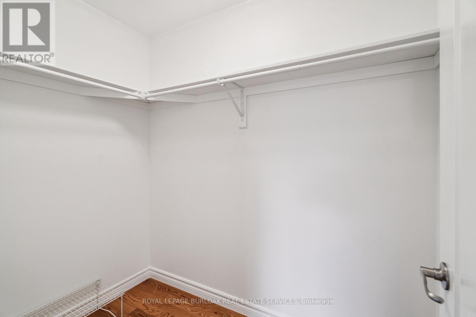 Photo 12 of 90 Driftwood Drive, Norfolk ON